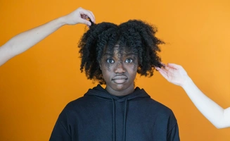 « BALANCE TON CLICHE » : BRIO inaugure une exposition photo à Nantes pour dénoncer les discriminations et stéréotypes de genre