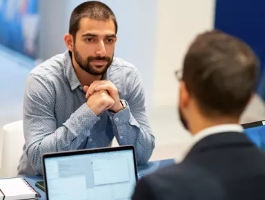 Audencia - Student meets recruiter at the Bachelor Forum