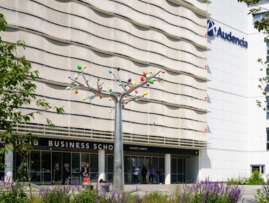 Facade d'Audencia Business School
