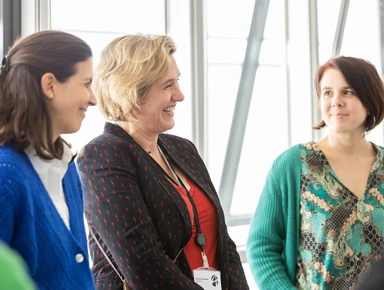 Trois participantes d'une formation Audencia Executive Education