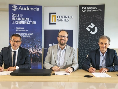 Signature entrée Nantes Université à l'incubateur Centrale-Audencia