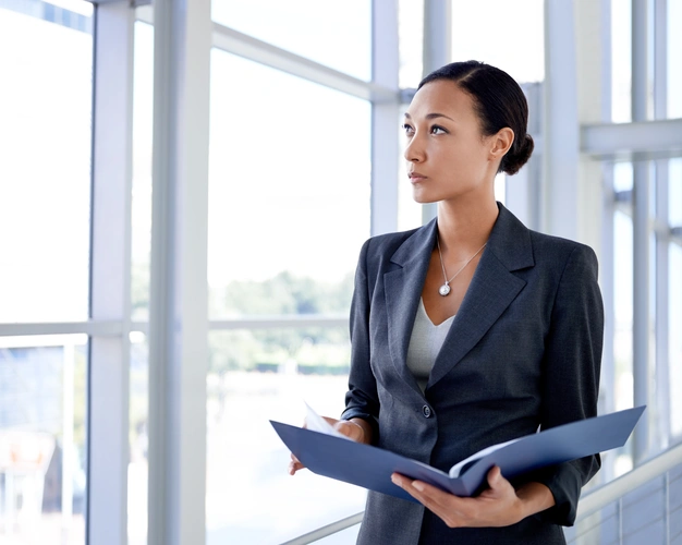 femme préparant un dba à audencia