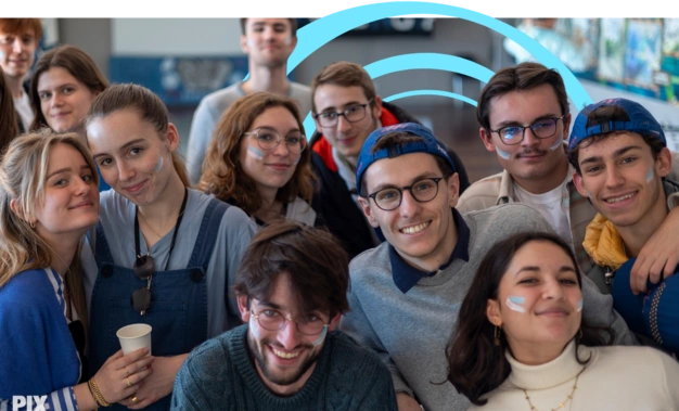 Un joyeux groupe d'étudiants Audencia