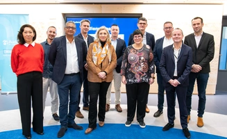 Les équipes de Coopérative U et Audencia lors de la signature du partenariat avec la Chaire