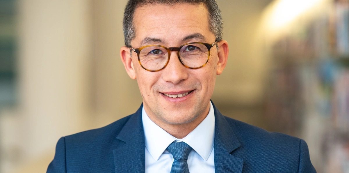 Portrait de Sébastien Tran, Directeur général d'Audencia